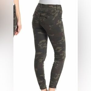 NWT Kut from the kloth Camouflage Skinny Jeans